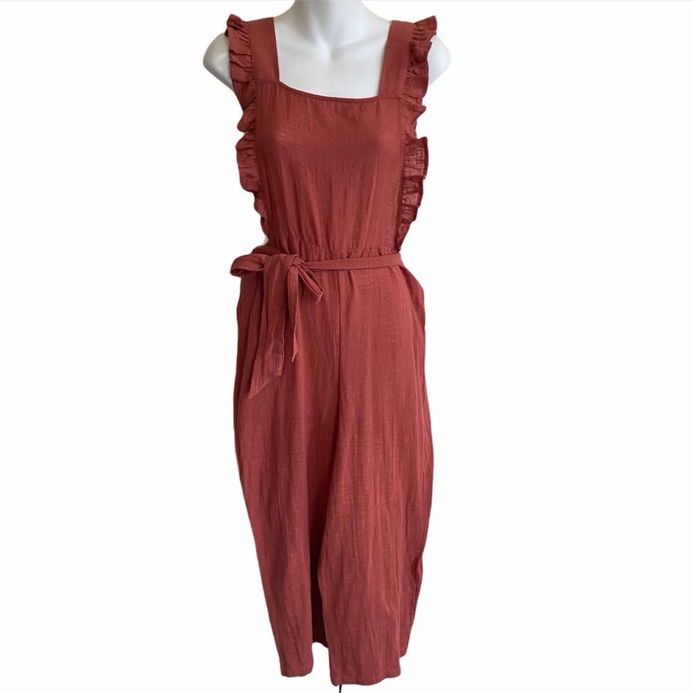TOPSHOP  Ruffle Sleeveless Cropped Pink Jumpsuit
